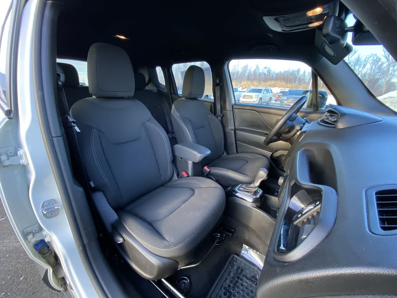 Thumbnail: 2022 Jeep Renegade - 24
