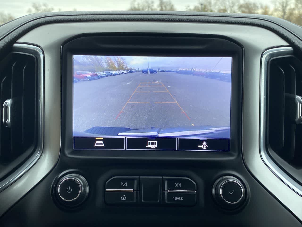 Thumbnail: 2021 Chevrolet Silverado 1500 - 23