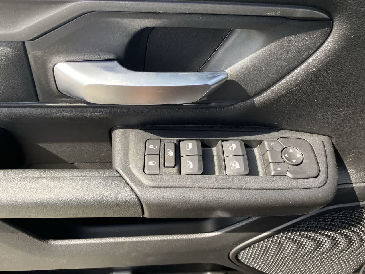 Thumbnail: 2026 RAM 1500 - 13