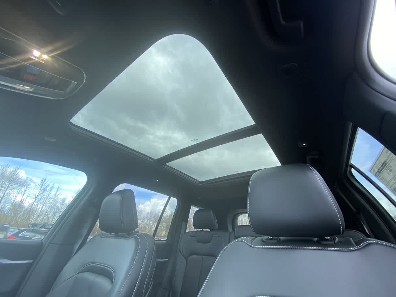 Thumbnail: 2026 Jeep Grand Cherokee - 23