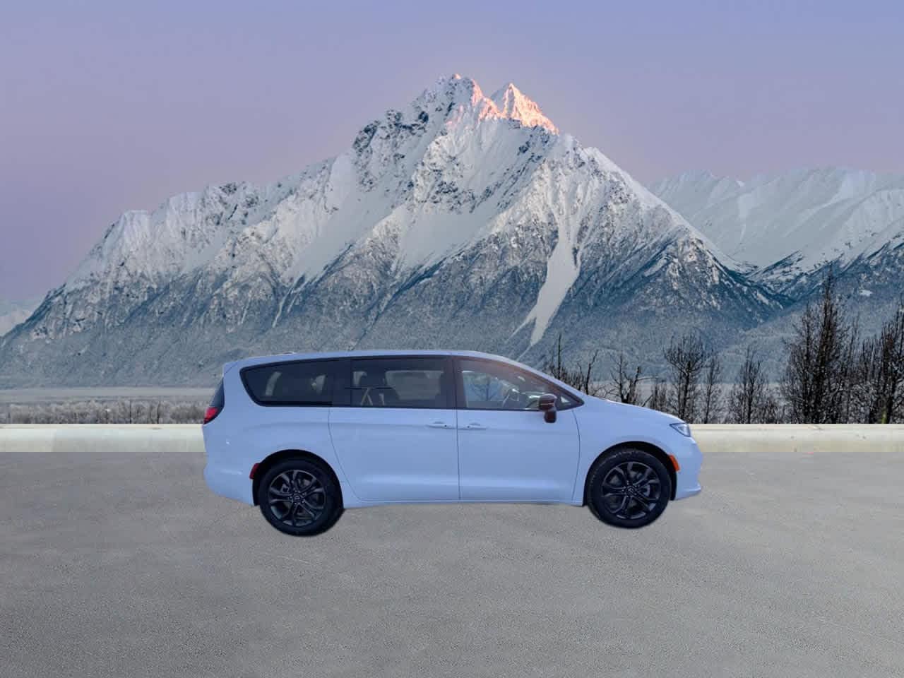 Thumbnail: 2026 Chrysler Pacifica - 6