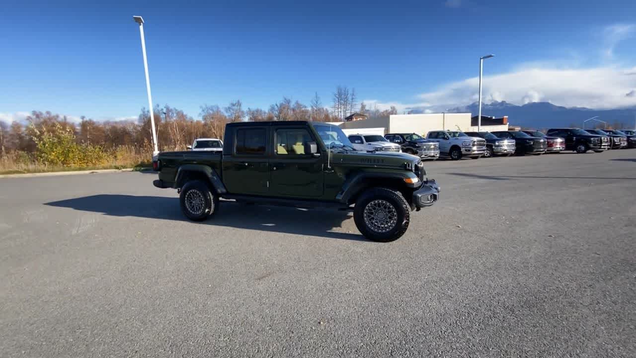 Thumbnail: 2022 Jeep Gladiator - 10