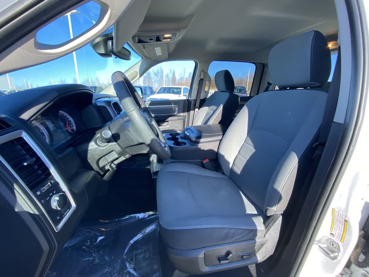 Thumbnail: 2022 RAM 1500 Classic - 11