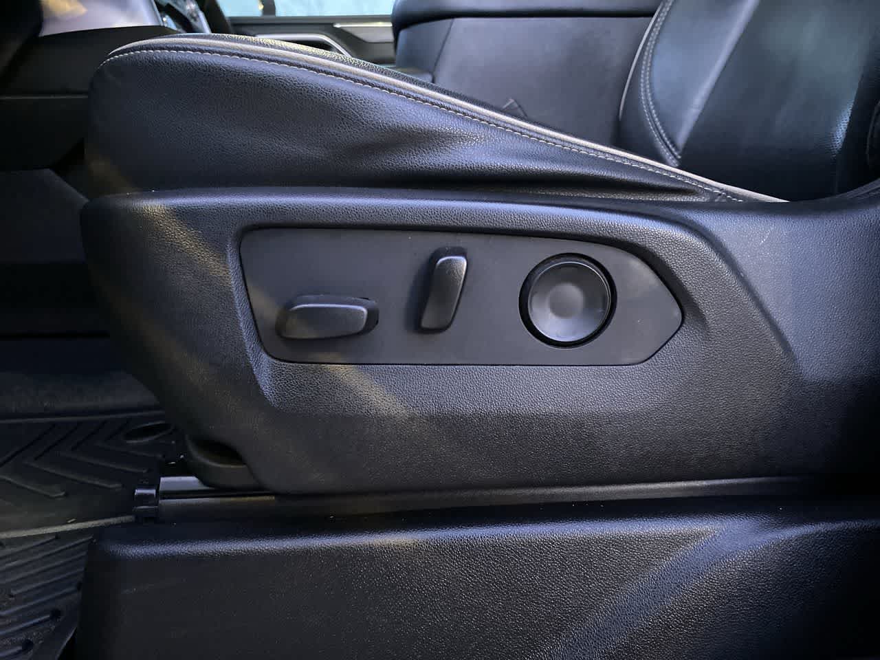 Thumbnail: 2021 GMC Yukon - 12