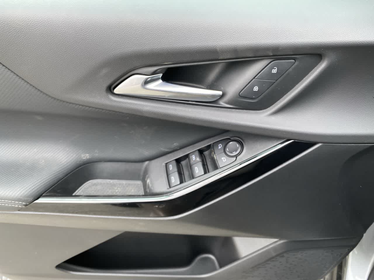Thumbnail: 2025 Chevrolet Equinox - 13
