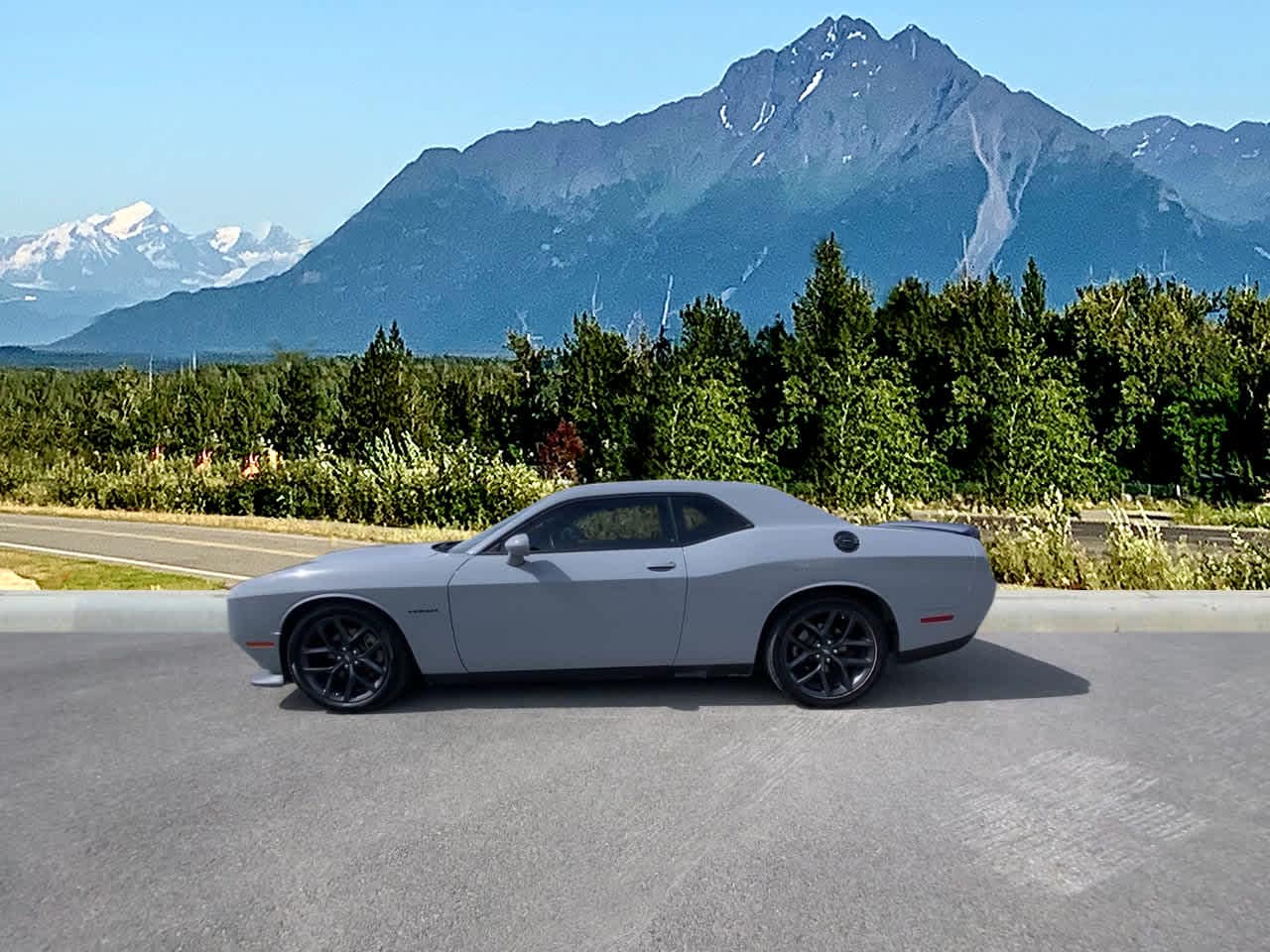 Used 2022 Dodge Challenger R/T with VIN 2C3CDZBT8NH218692 for sale in Wasilla, AK