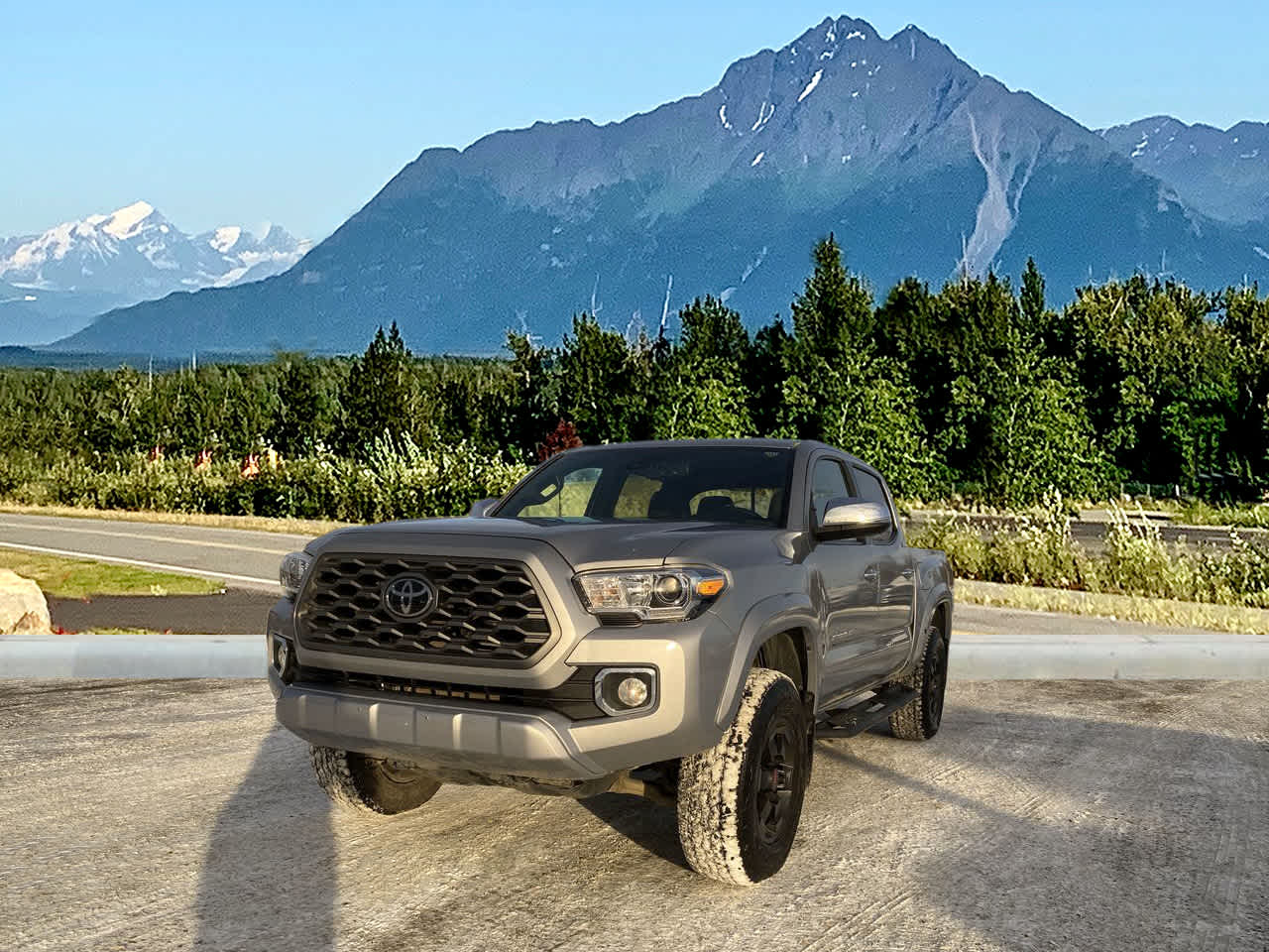 Thumbnail: 2019 Toyota Tacoma - 1