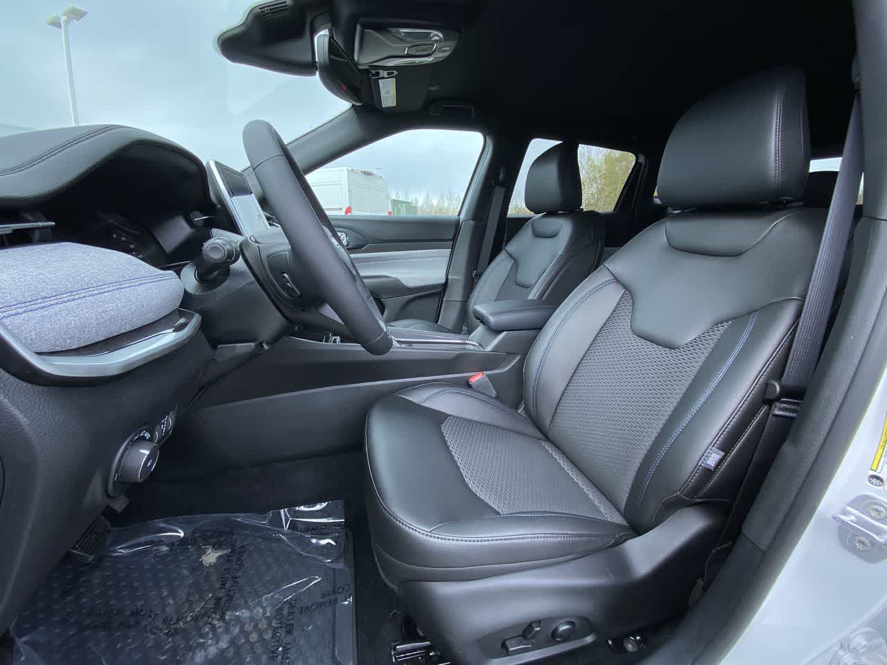 Thumbnail: 2025 Jeep Compass - 11