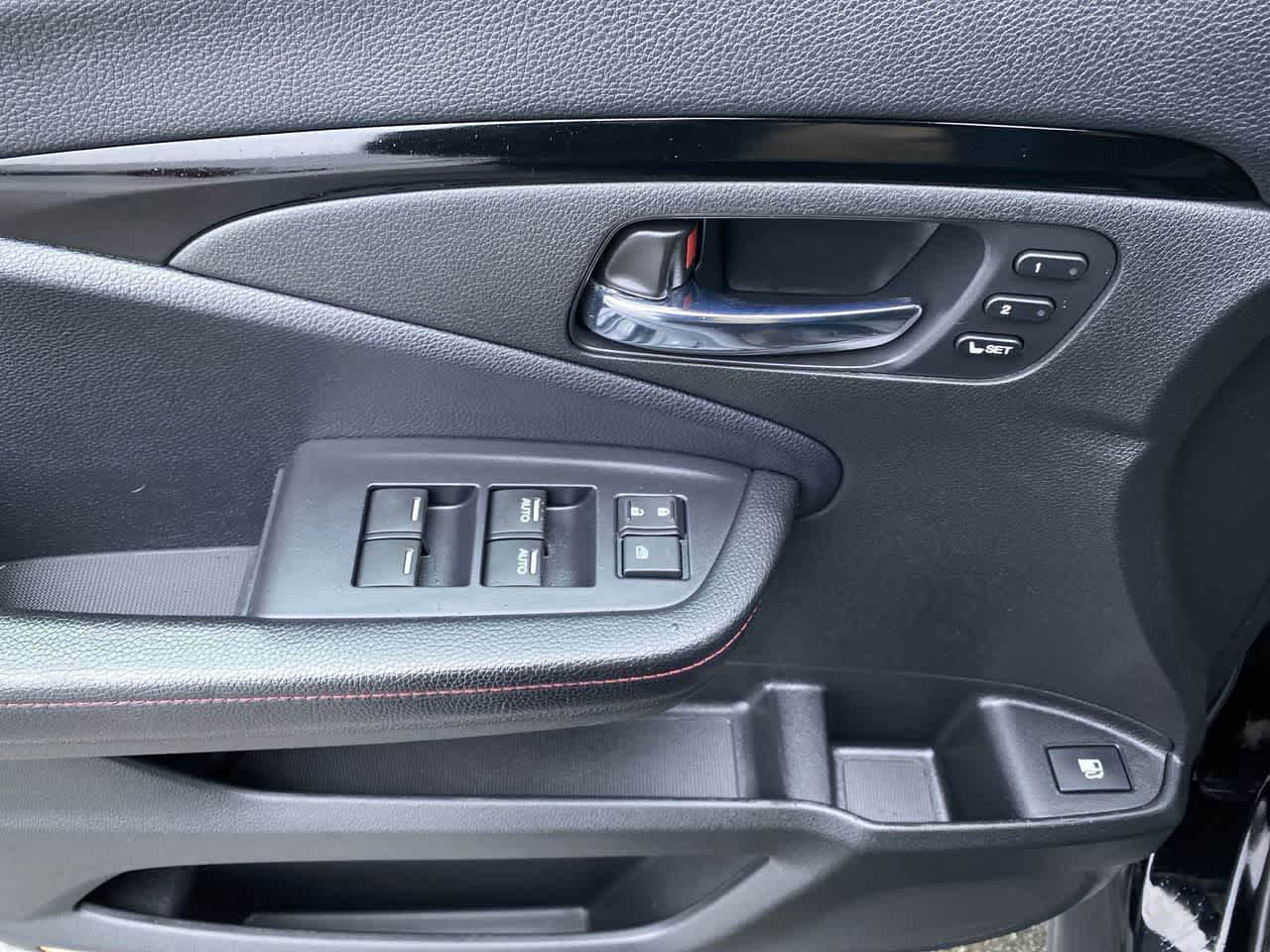 Thumbnail: 2019 Honda Ridgeline - 13