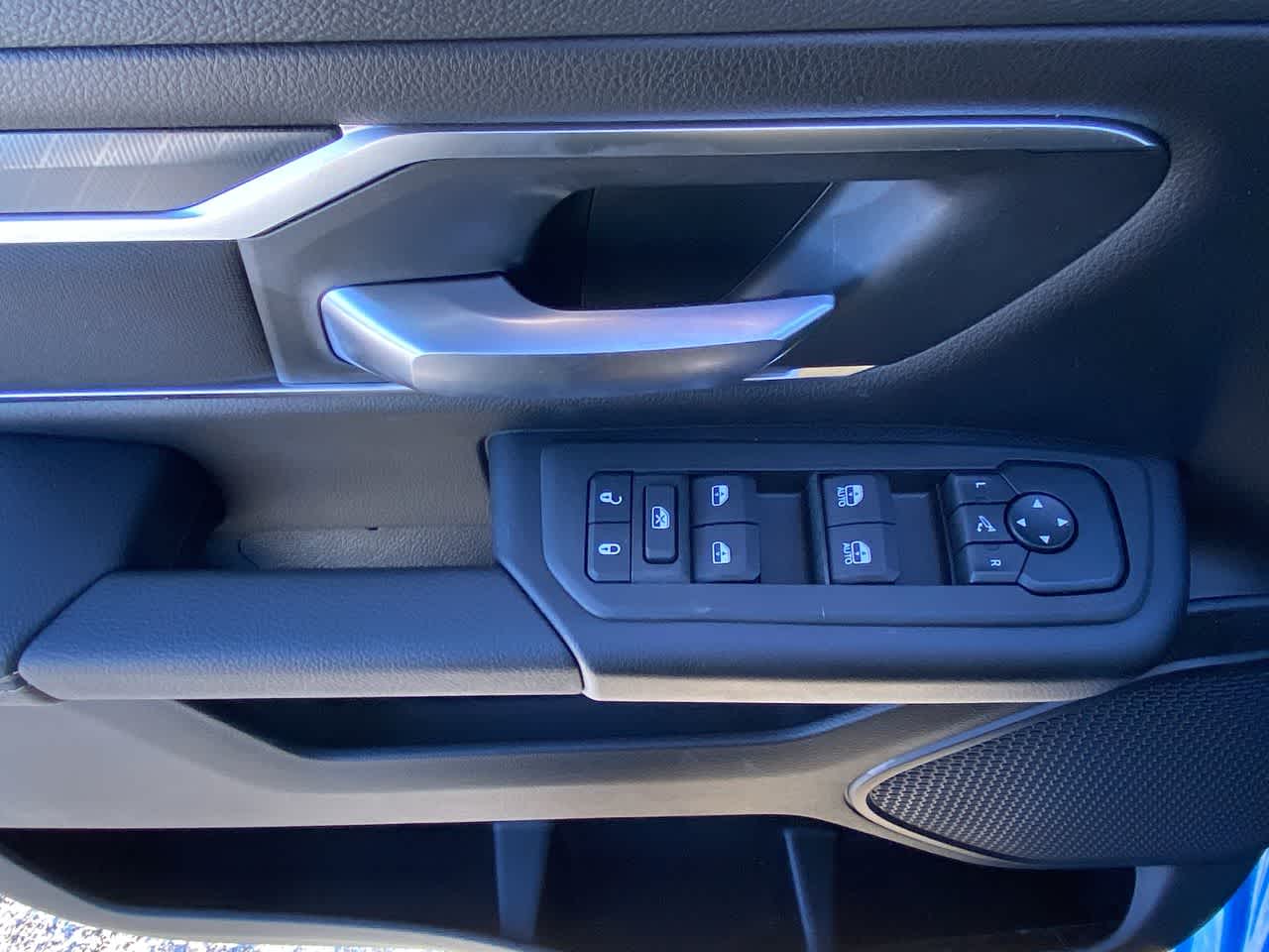 Thumbnail: 2026 RAM 1500 - 13