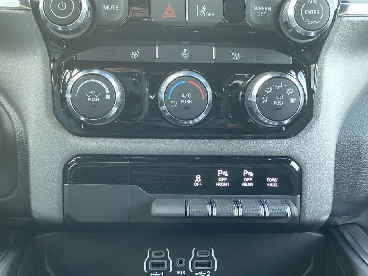 Thumbnail: 2025 RAM 1500 - 19