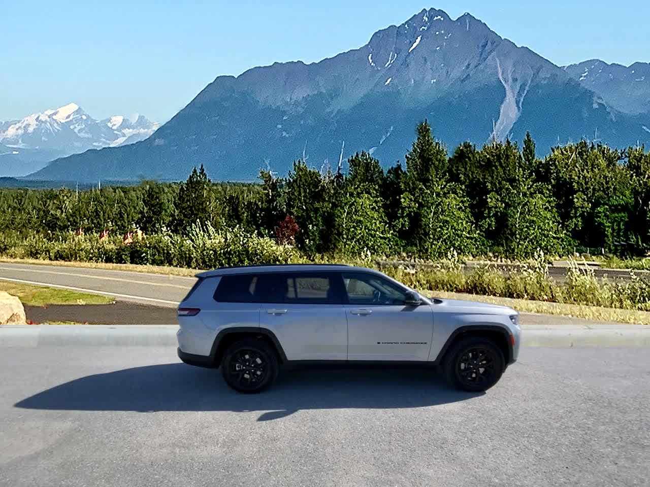 Thumbnail: 2026 Jeep Grand Cherokee - 6