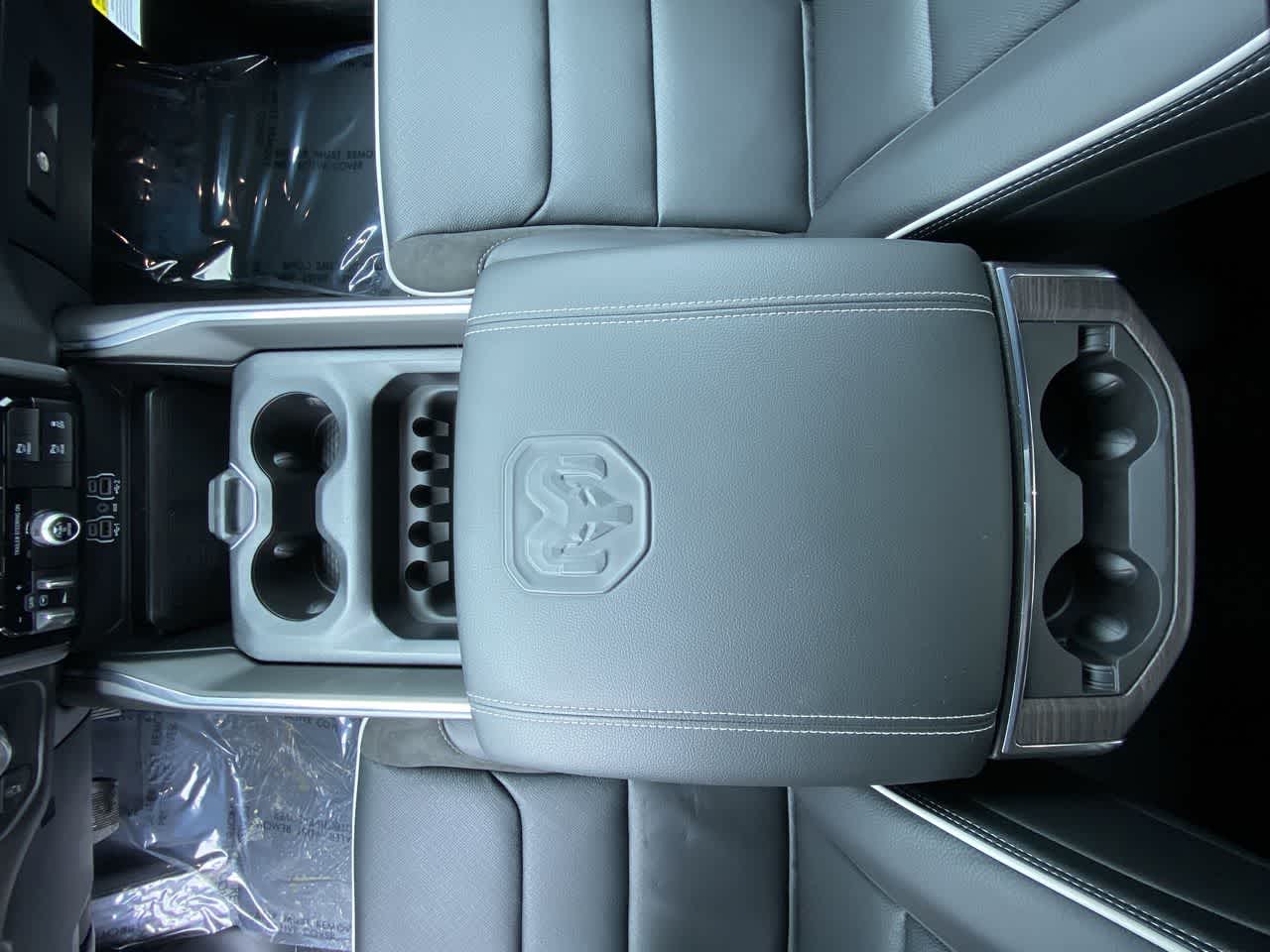 Thumbnail: 2025 RAM 1500 - 28