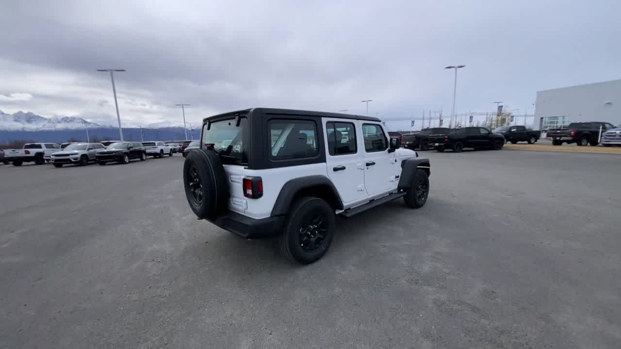 Thumbnail: 2025 Jeep Wrangler - 13
