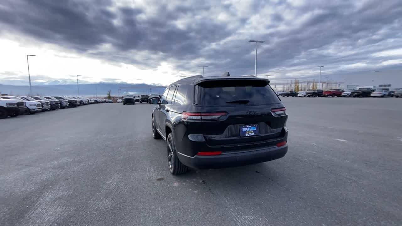 Thumbnail: 2025 Jeep Grand Cherokee - 11