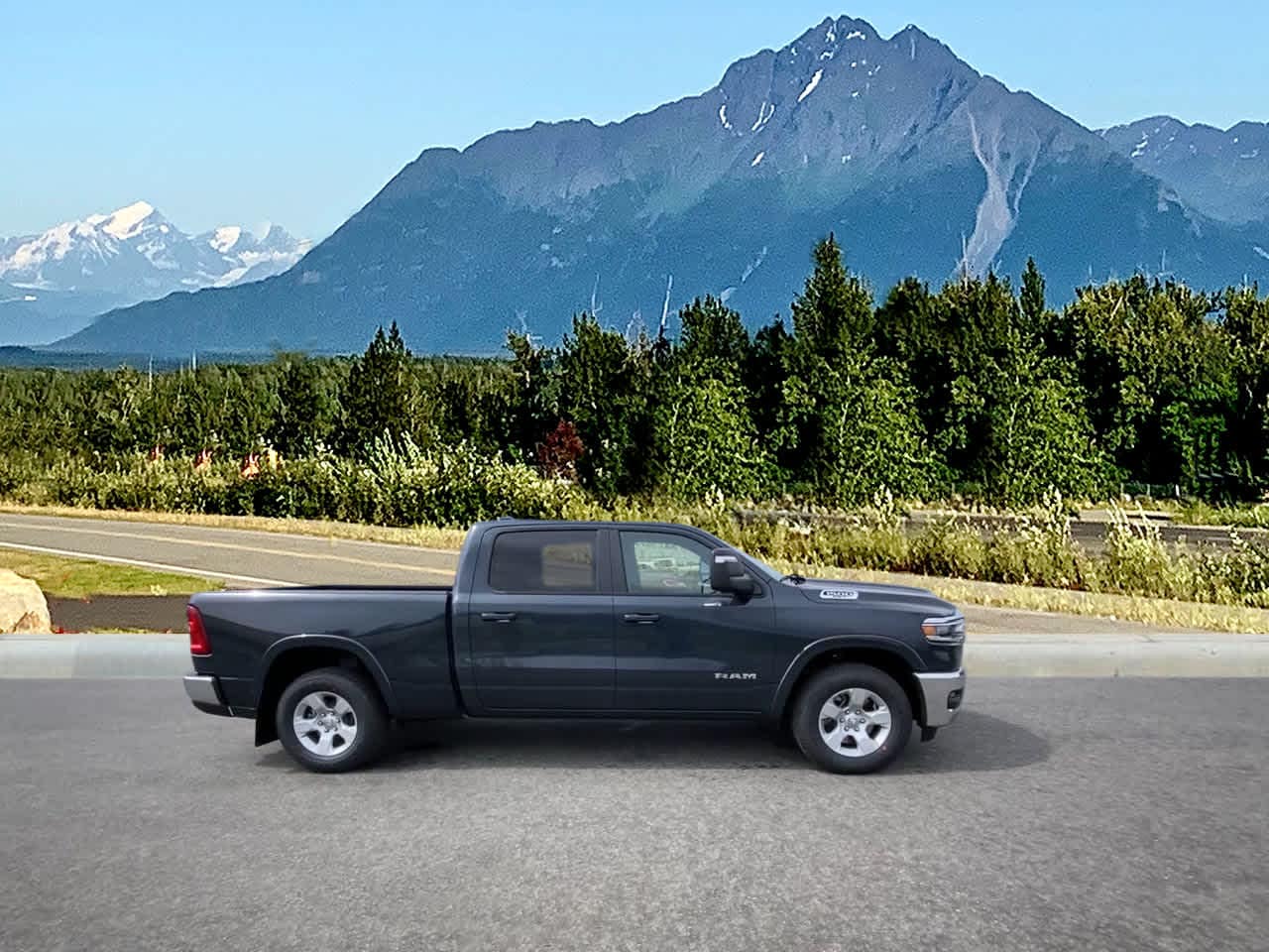 Thumbnail: 2025 RAM 1500 - 8