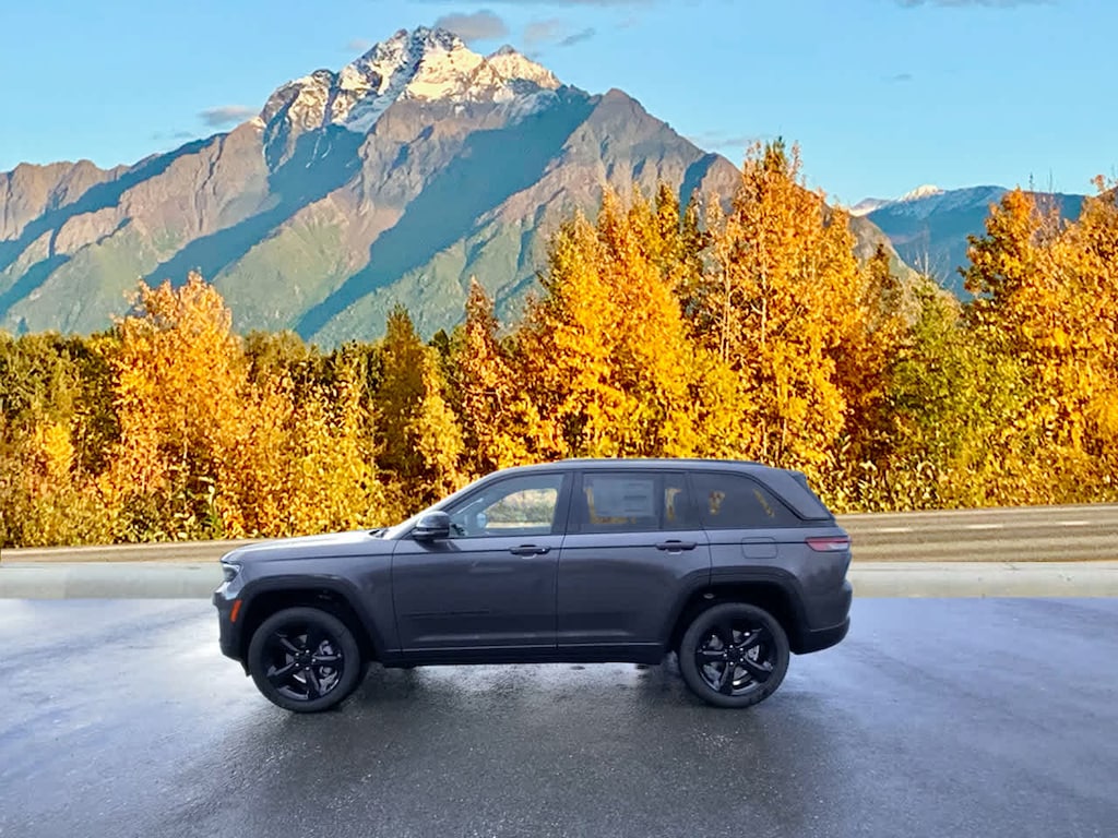 New 2025 Jeep Grand Cherokee ALTITUDE X 4X4 Sport Utility