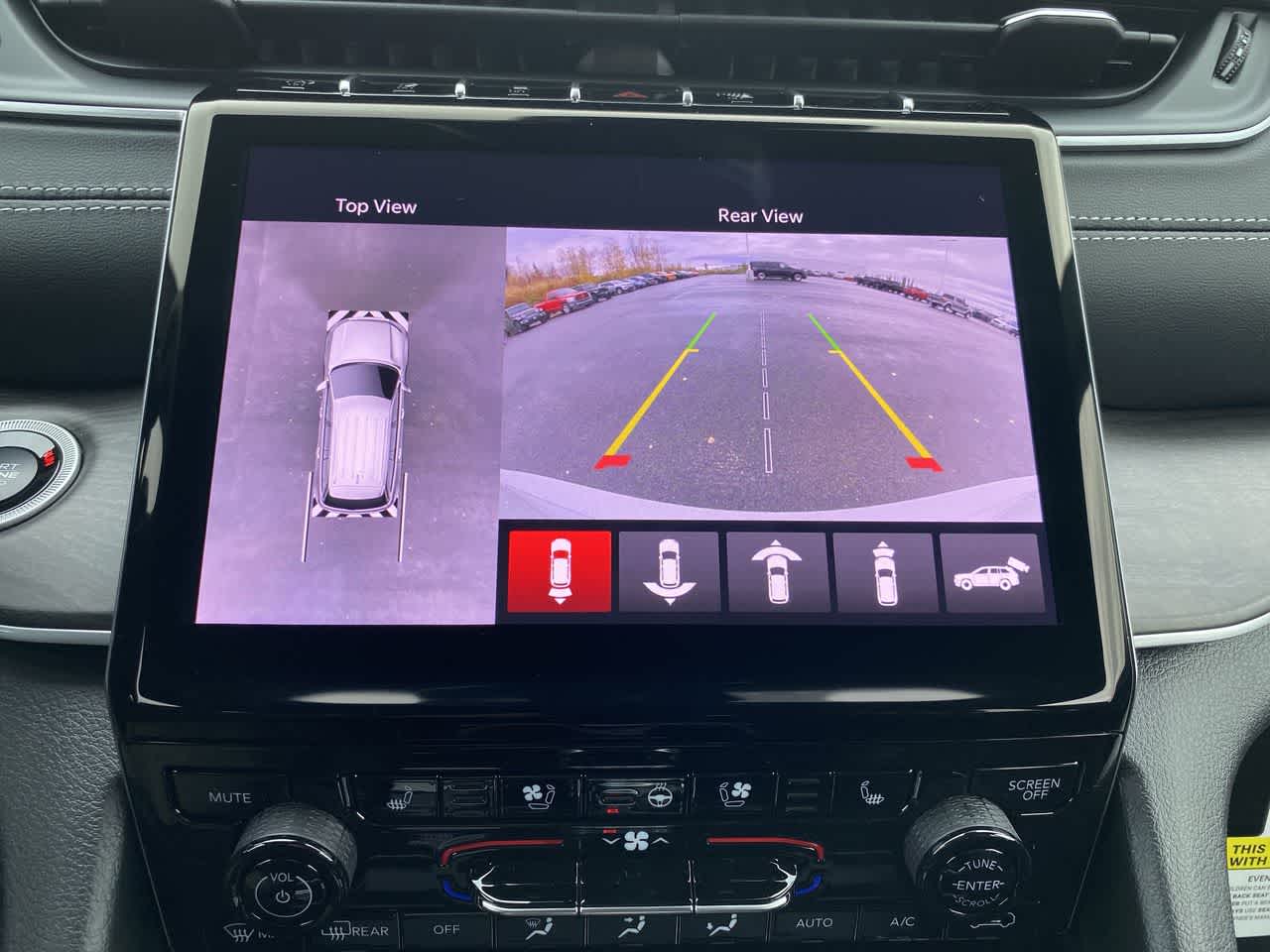 Thumbnail: 2025 Jeep Grand Cherokee - 17