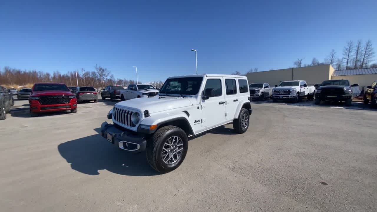 Thumbnail: 2025 Jeep Wrangler - 14