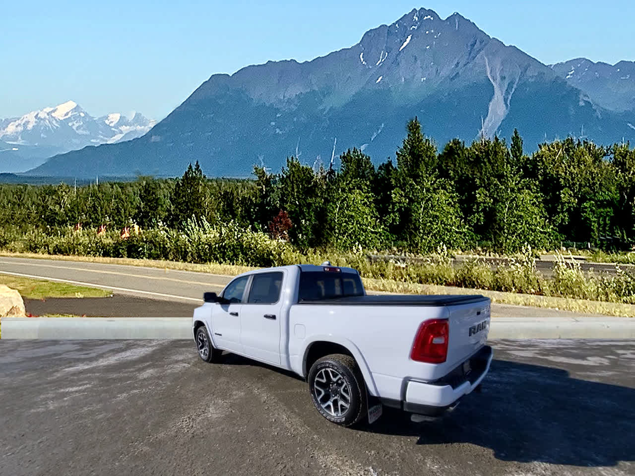 Thumbnail: 2025 RAM 1500 - 3