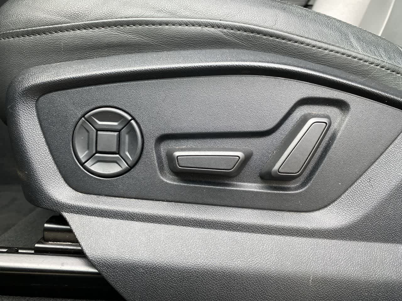 Thumbnail: 2023 Audi Q7 - 18