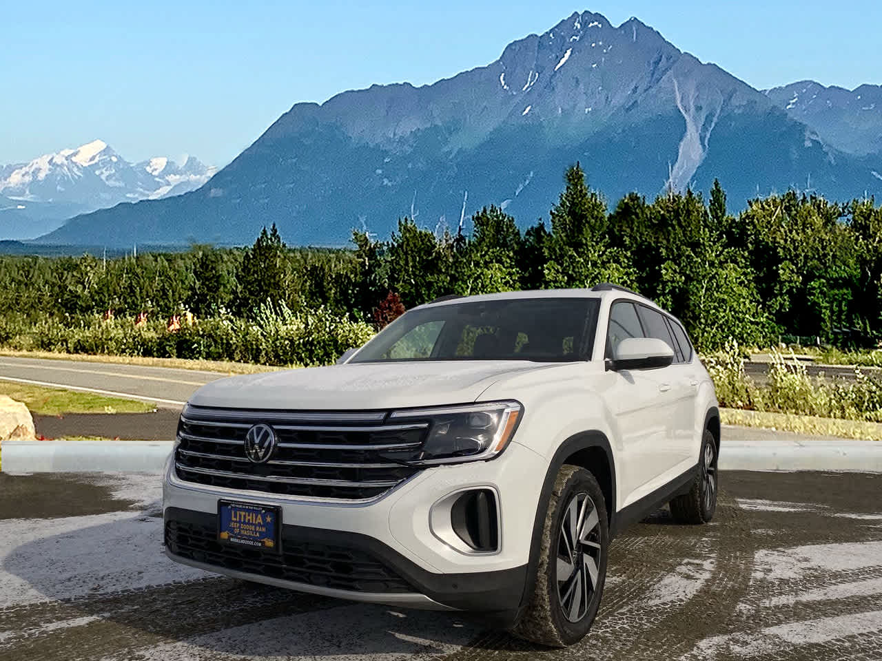 2025 Volkswagen Atlas 2.0T SE w/Tech 4MOTION's photo