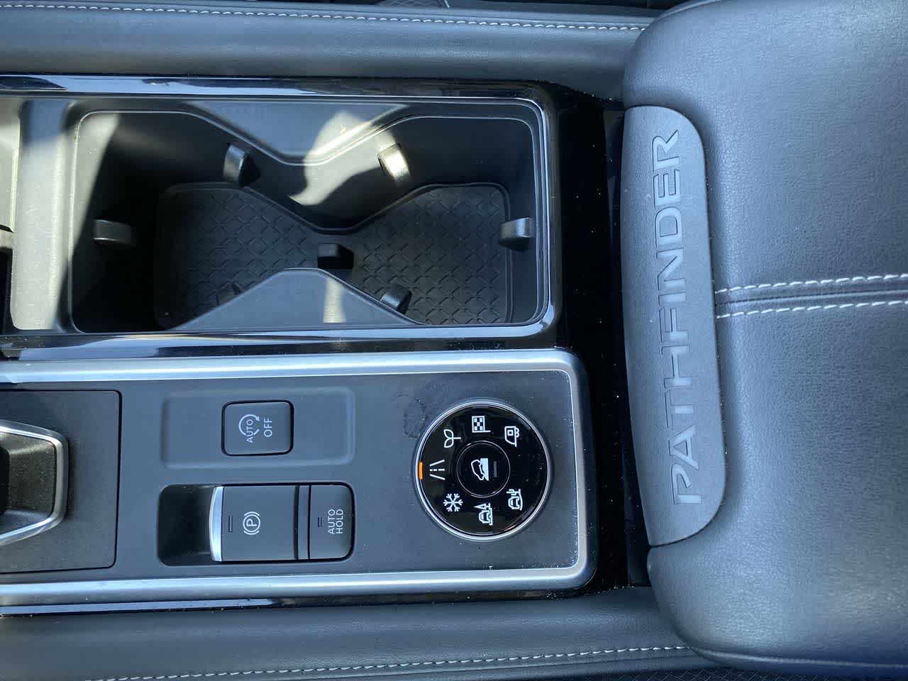 Thumbnail: 2024 Nissan Pathfinder - 21