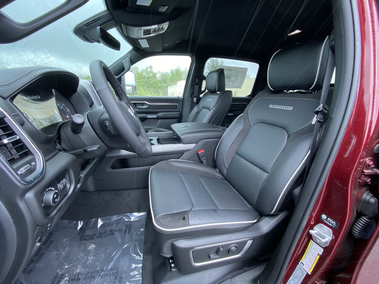 Thumbnail: 2025 RAM 1500 - 17