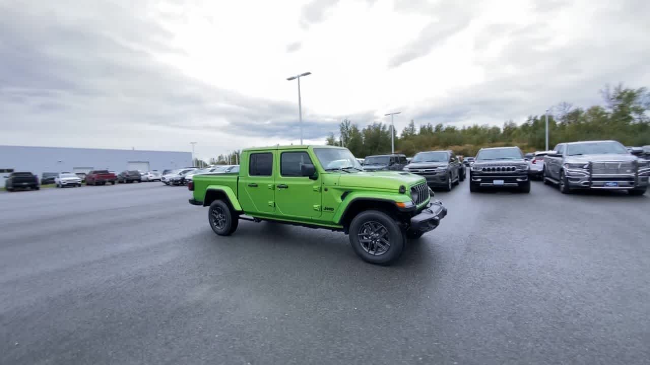 Thumbnail: 2025 Jeep Gladiator - 7