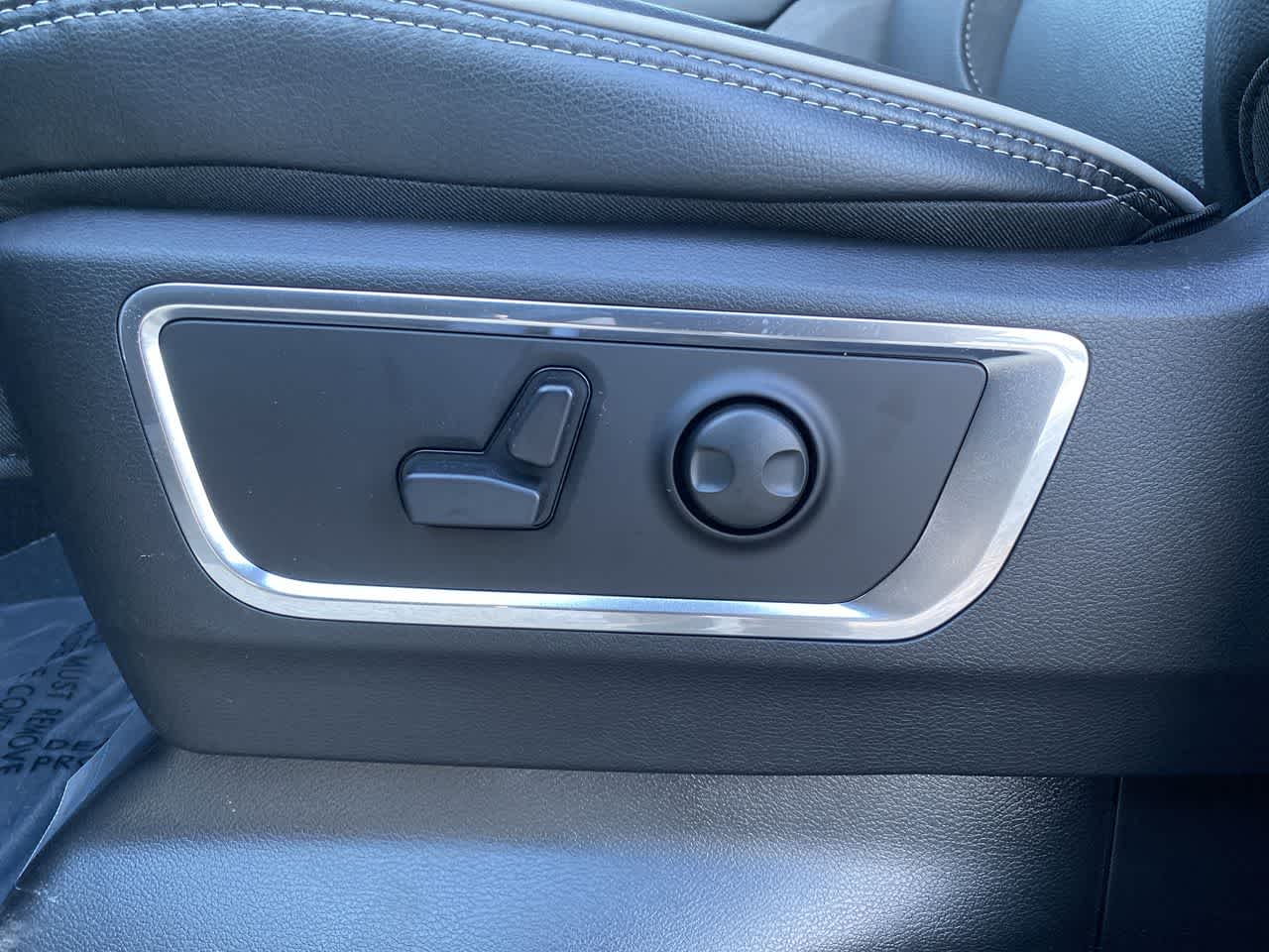 Thumbnail: 2026 RAM 1500 - 12