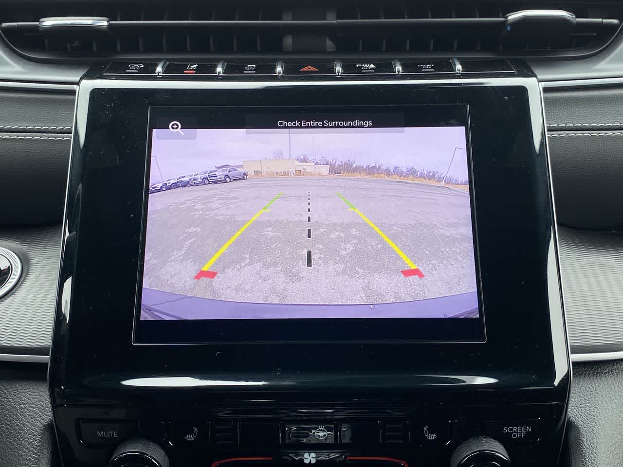 Thumbnail: 2023 Jeep Grand Cherokee - 17