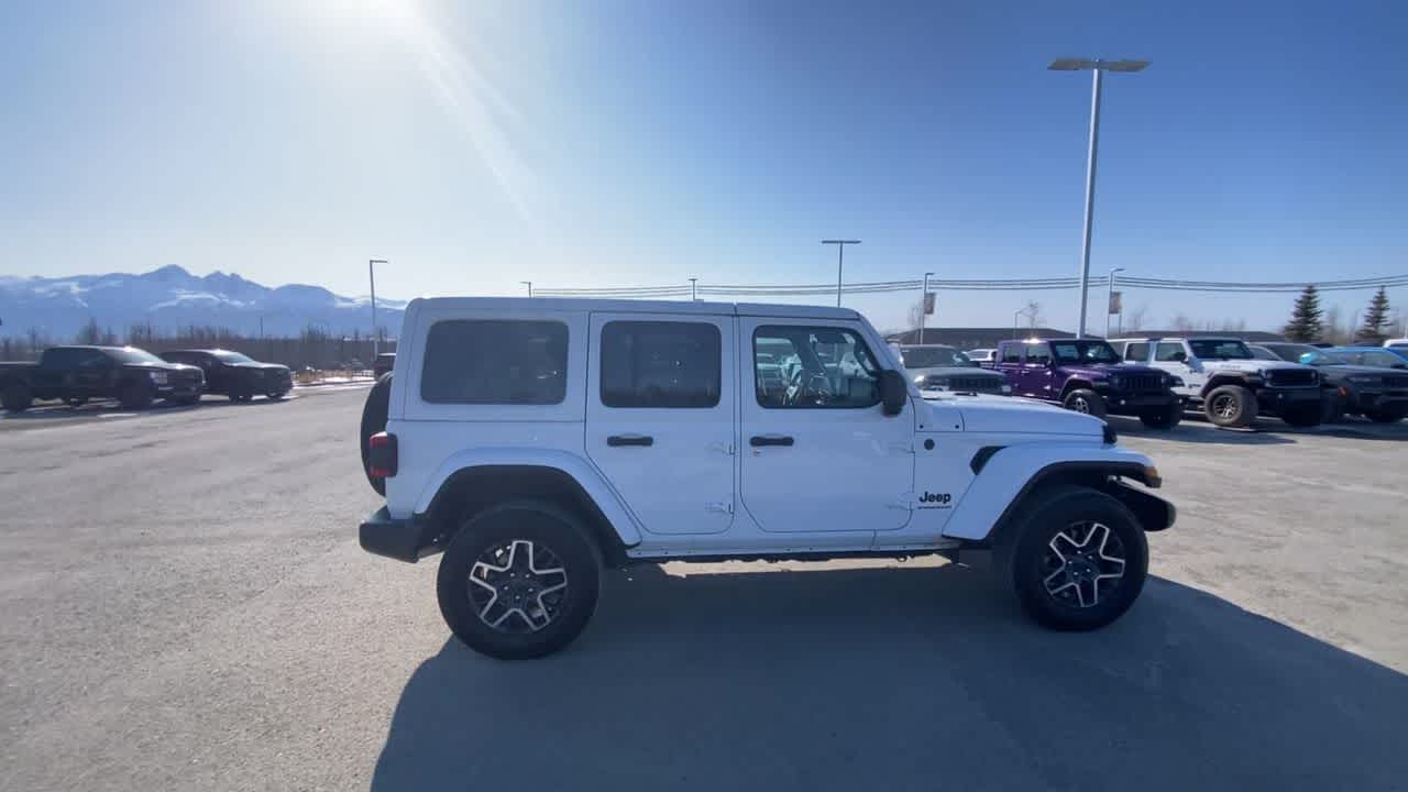 Thumbnail: 2025 Jeep Wrangler - 15