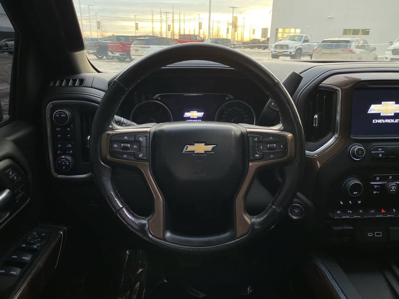 Thumbnail: 2020 Chevrolet Silverado 1500 - 14