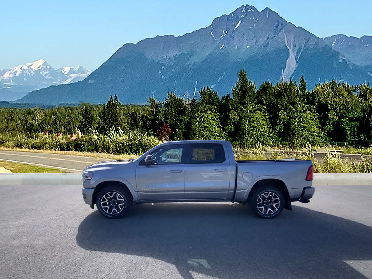 2025 RAM 1500 Laramie 2