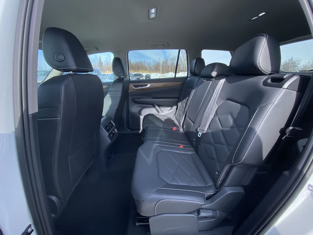 Thumbnail: 2025 Volkswagen Atlas - 29