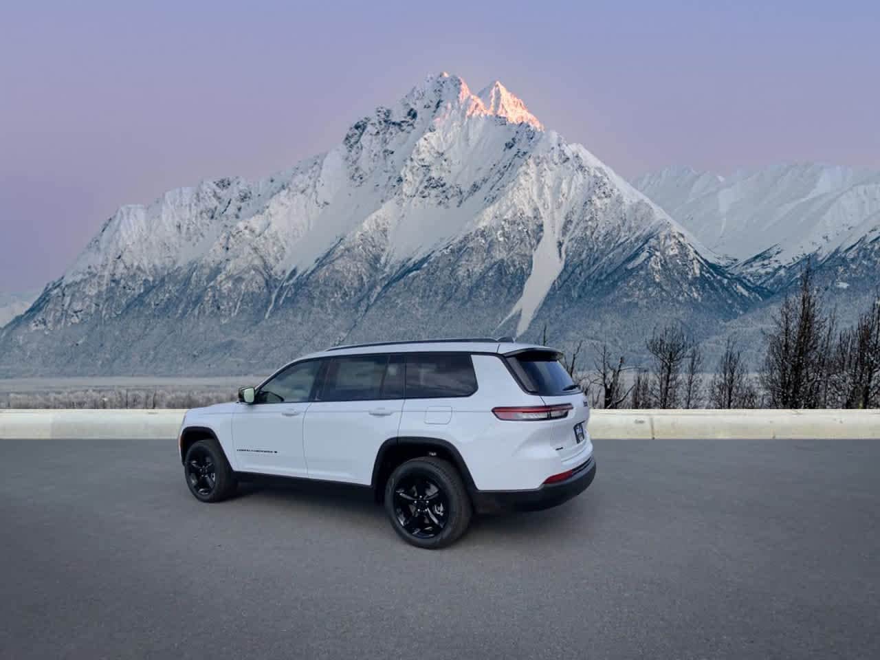 Thumbnail: 2025 Jeep Grand Cherokee L - 3