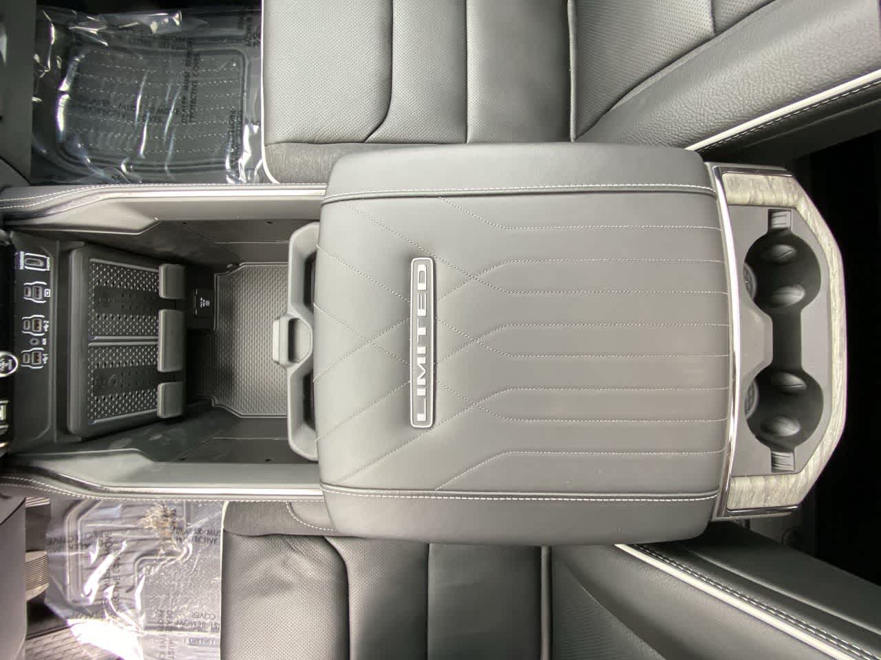 Thumbnail: 2025 RAM 1500 - 28