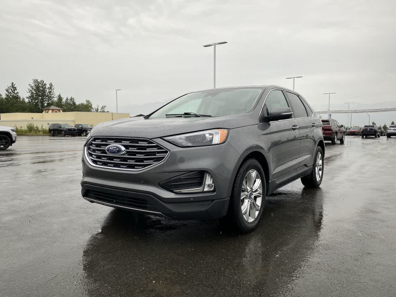 Thumbnail: 2022 Ford Edge - 2