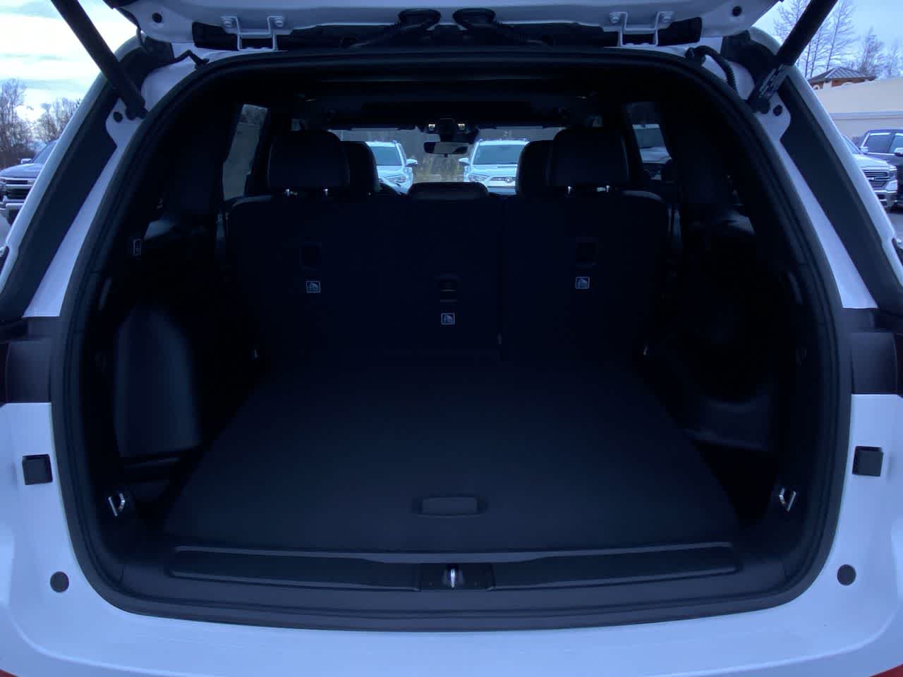 Thumbnail: 2025 Jeep Grand Cherokee - 24