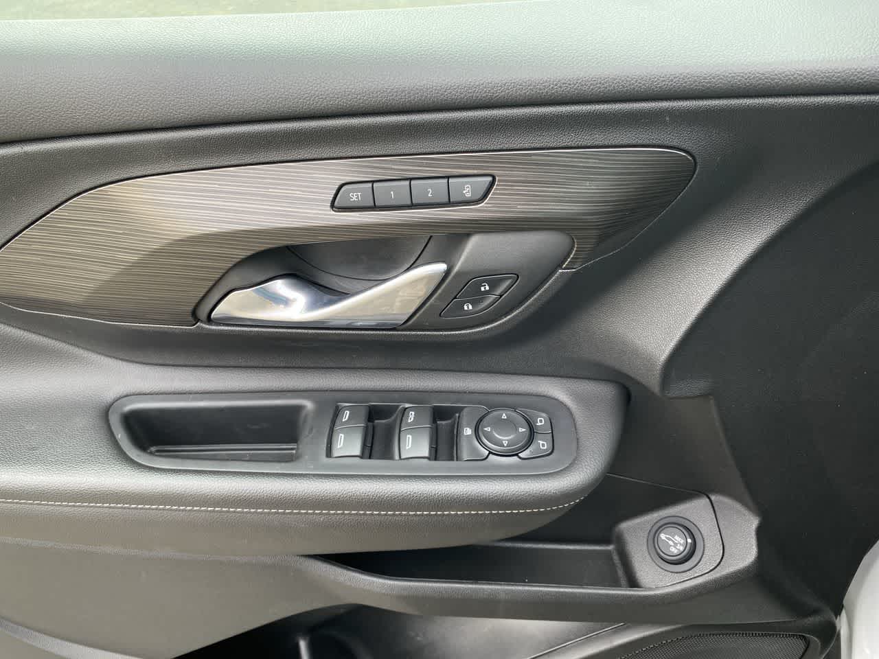 2023 GMC Terrain SLT 19