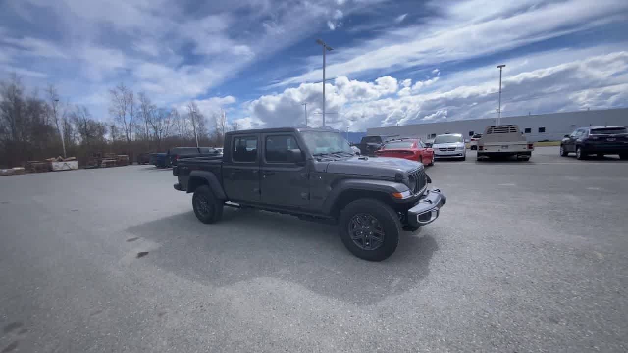 Thumbnail: 2026 Jeep Wrangler - 7