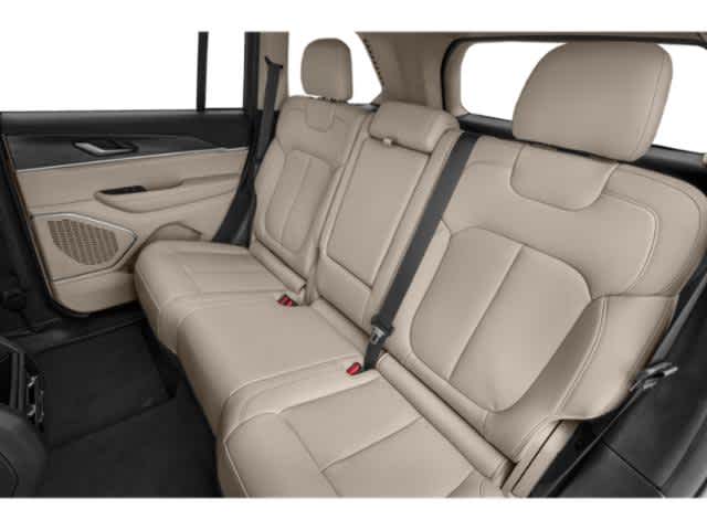 2025 Jeep Grand Cherokee Laredo 13