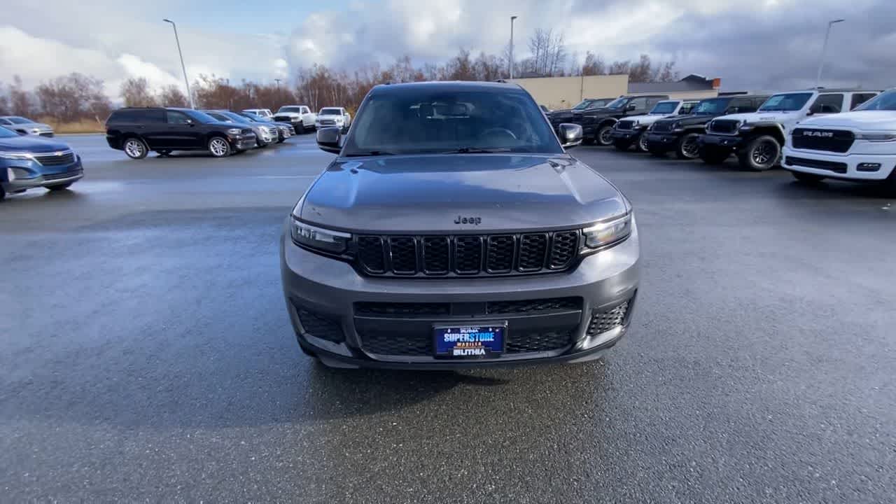 Thumbnail: 2024 Jeep Grand Cherokee L - 8