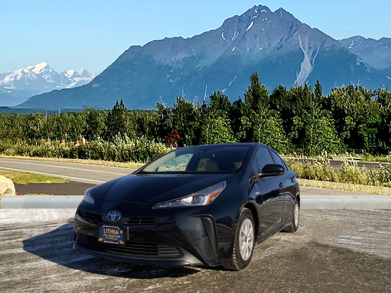 2022 Toyota Prius LE