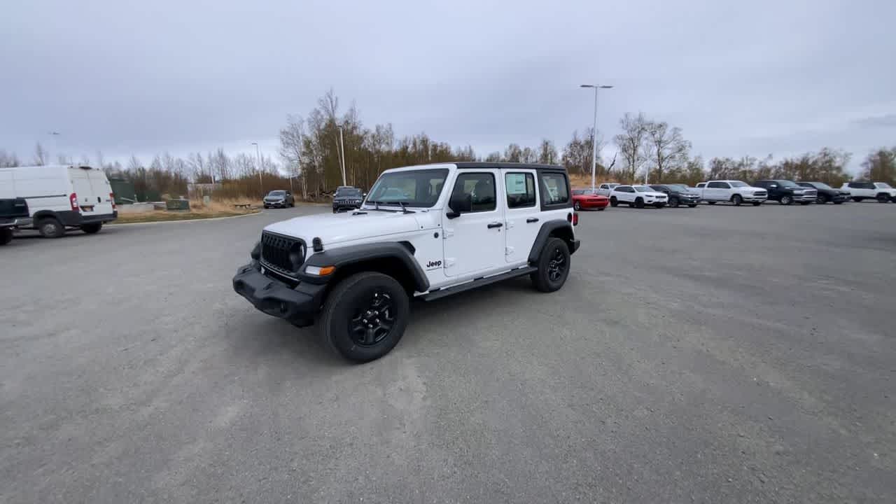 Thumbnail: 2025 Jeep Wrangler - 14