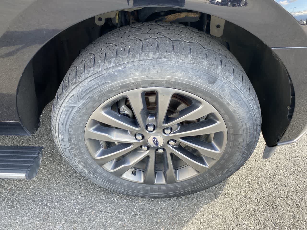 Thumbnail: 2020 Ford Expedition MAX - 10
