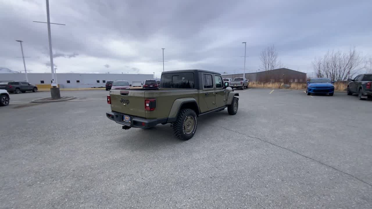 Thumbnail: 2026 Jeep Gladiator - 8