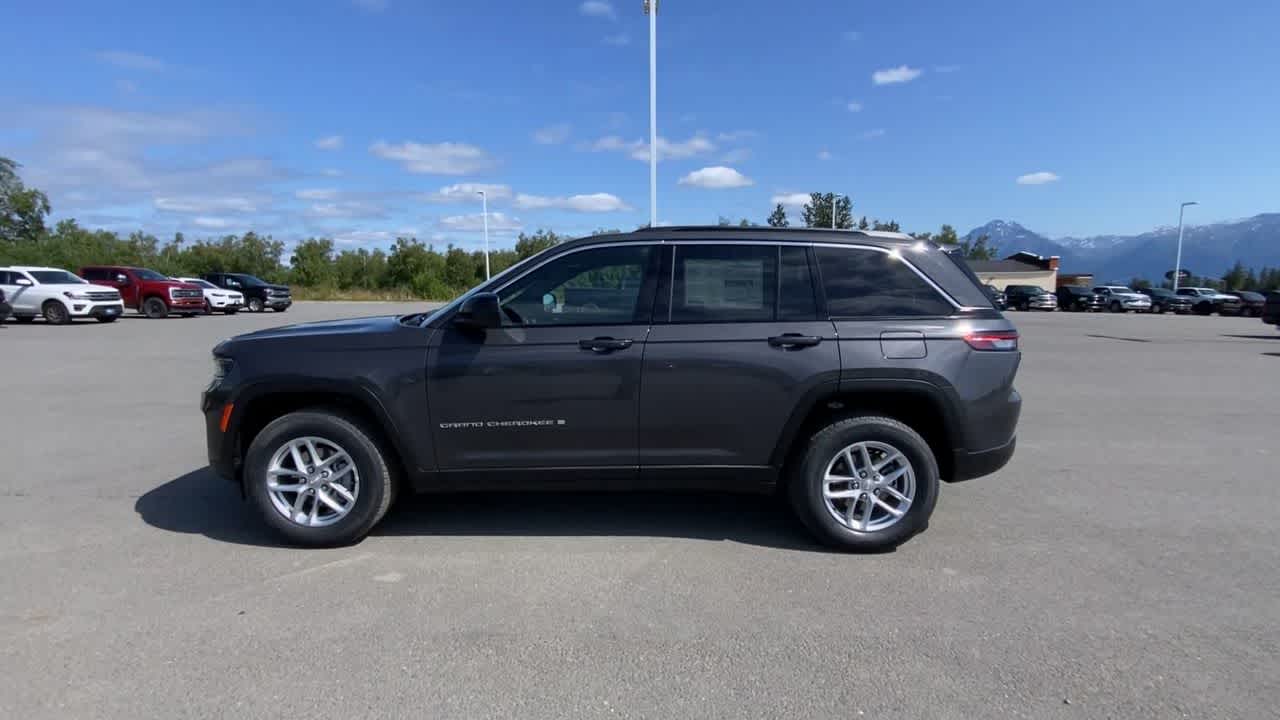Thumbnail: 2025 Jeep Grand Cherokee - 7