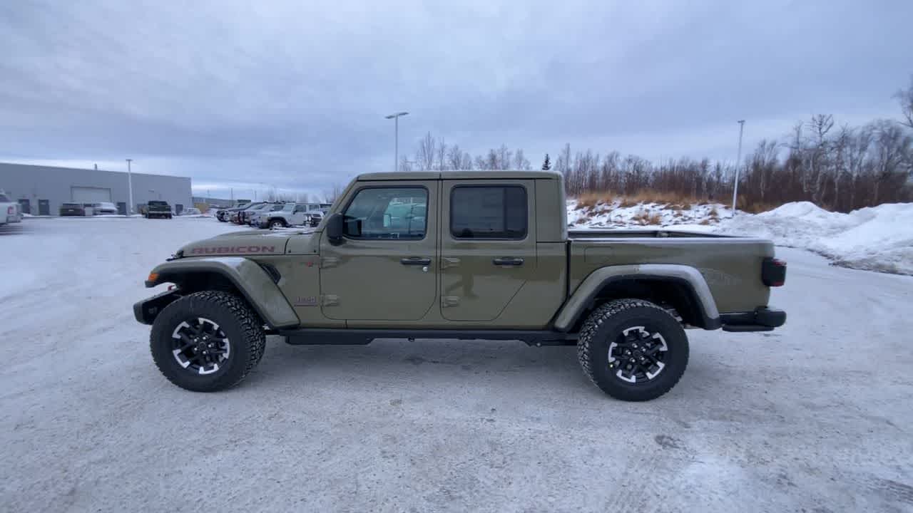 Thumbnail: 2026 Jeep Gladiator - 7