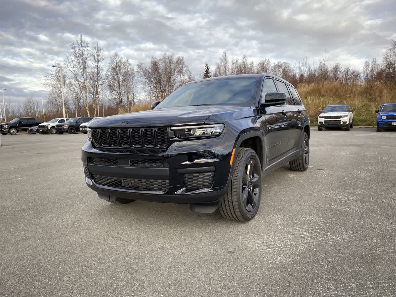 Thumbnail: 2025 Jeep Grand Cherokee - 2